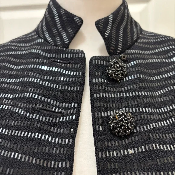 St. John Evening Black Textured Open-Front Blazer Embellished Buttons Size 2 - Picture 3 of 15